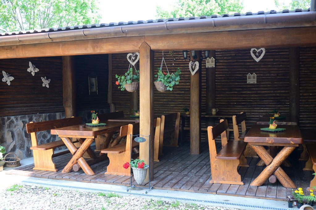 Vila Hora Cu Brazi Zărneşti Exteriör bild